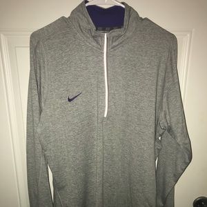 Nike DRI FIT active wear sweater